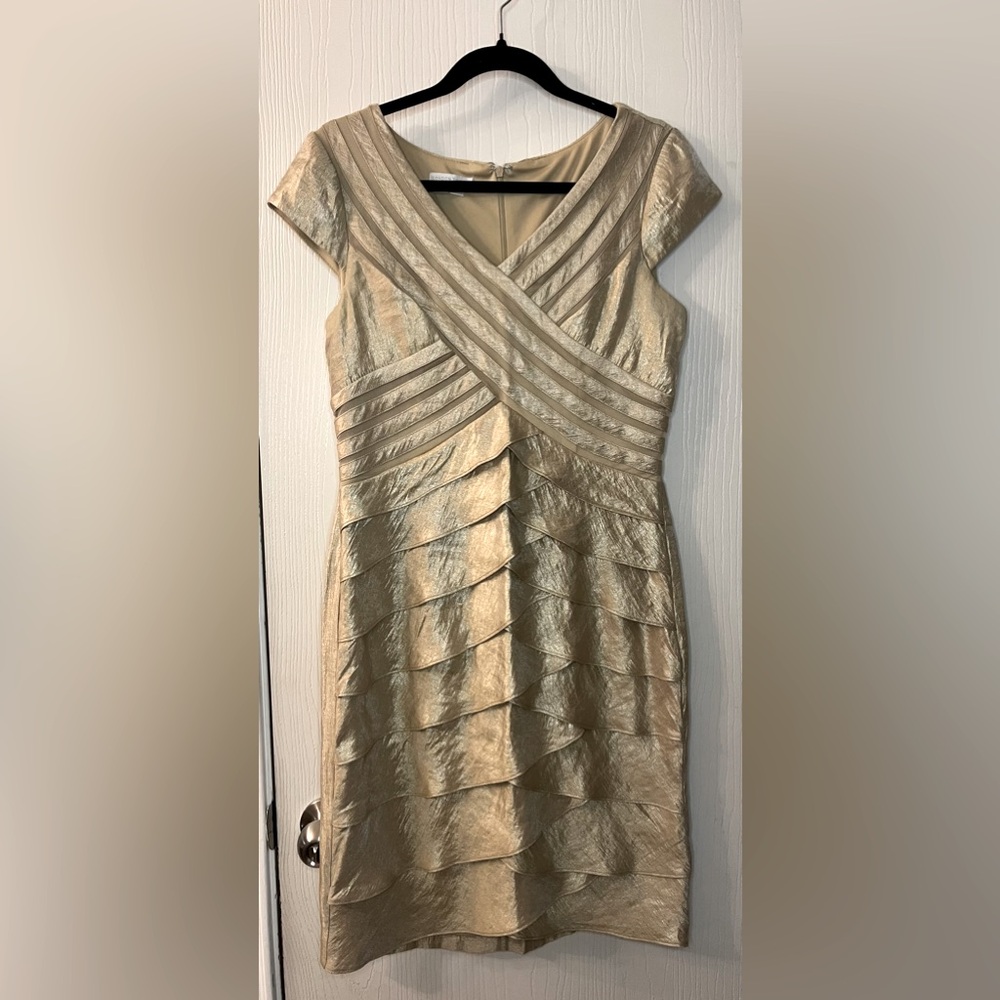 🛍️London Times Gold Tiered Dress - Size 8
